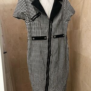 Chic Black and White Gingham Midi Dress